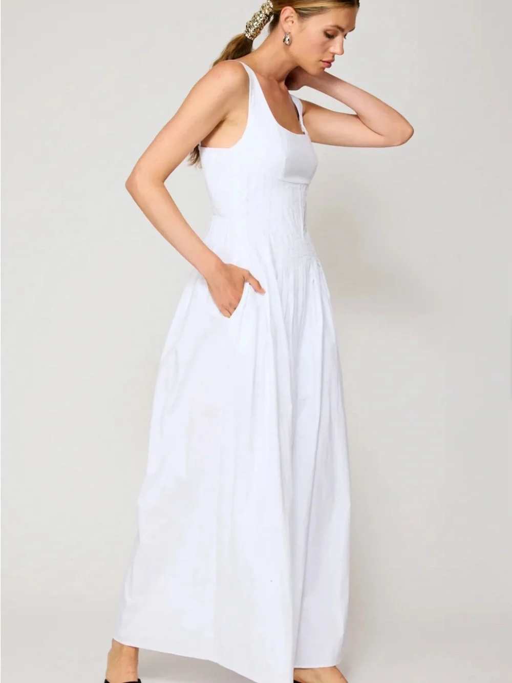 Line and Dot White Sleeveless Romper with Pintuck Bodice - XSmall - Picture 8 of 9